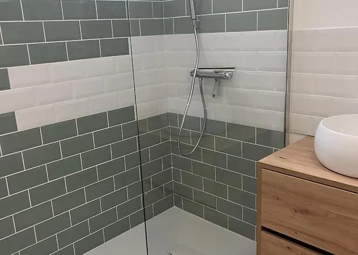 Solane 5 100m 度假居 *